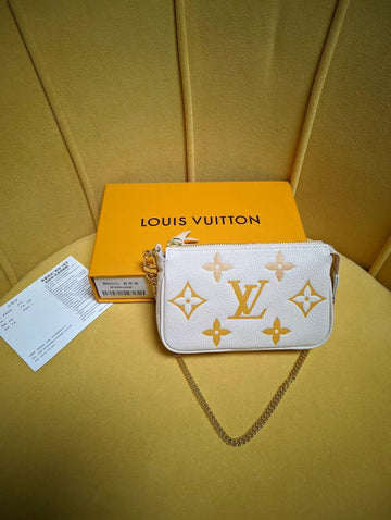 Pearl Street Bags - LV Bags -  2470