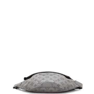 Discovery Bumbag Monogram Shadow Leather