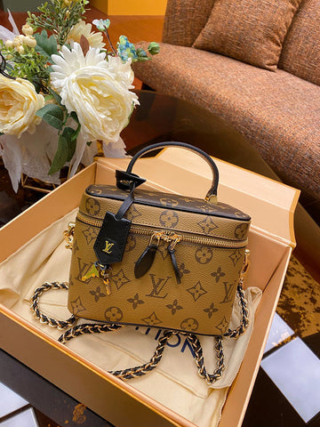 Pearl Street Bags - LV Bags -  2670