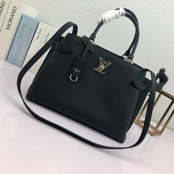 Pearl Street Bags - LV Bags -  2047