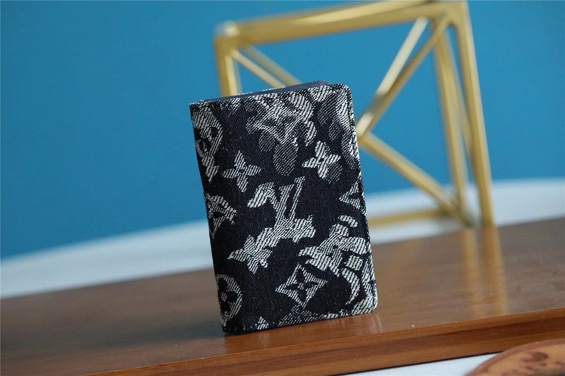 Pearl Street Bags - Louis Vuittons  - 10825