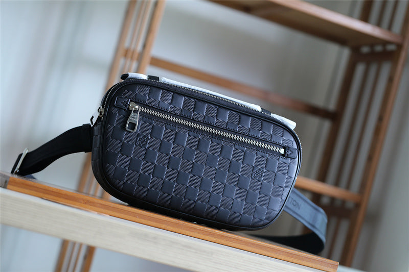 Pearl Street Bags - Louis Vuittons  - 10396