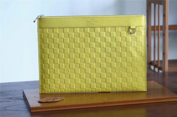 Pearl Street Bags - Louis Vuittons  - 10931