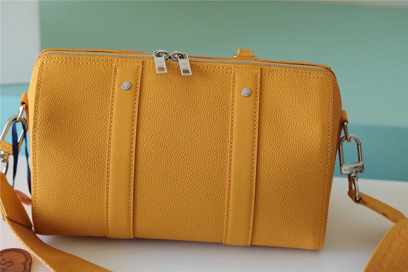 Pearl Street Bags - Louis Vuittons  - 11233