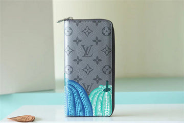 Pearl Street Bags - Louis Vuittons  - 10590