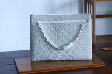 Pearl Street Bags - Louis Vuittons  - 10923