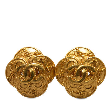 Chanel  Cocono mark Alabesk Clover Earring Gold Makeup  CHANEL