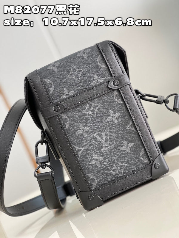 Pearl Street Bags- Louis Vuittons  - 15866