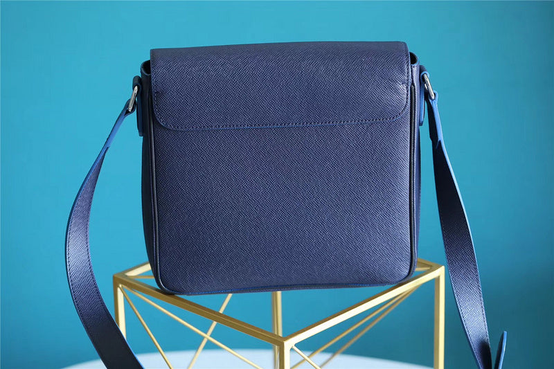 Pearl Street Bags - Louis Vuittons  - 10449