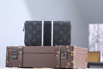 Pearl Street Bags - Louis Vuittons  - 10867
