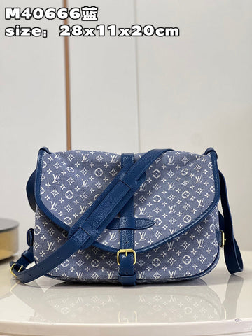 Pearl Street Bags- Louis Vuittons  - 15907