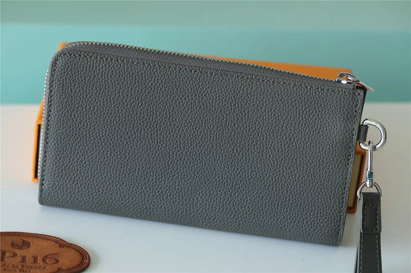 Pearl Street Bags - Louis Vuittons  - 10686