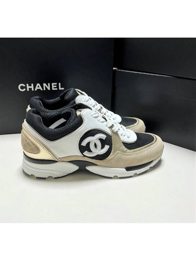 CC Logo CalBNkin Fabric Low-Top Sneakers Beige Gold Chanel
