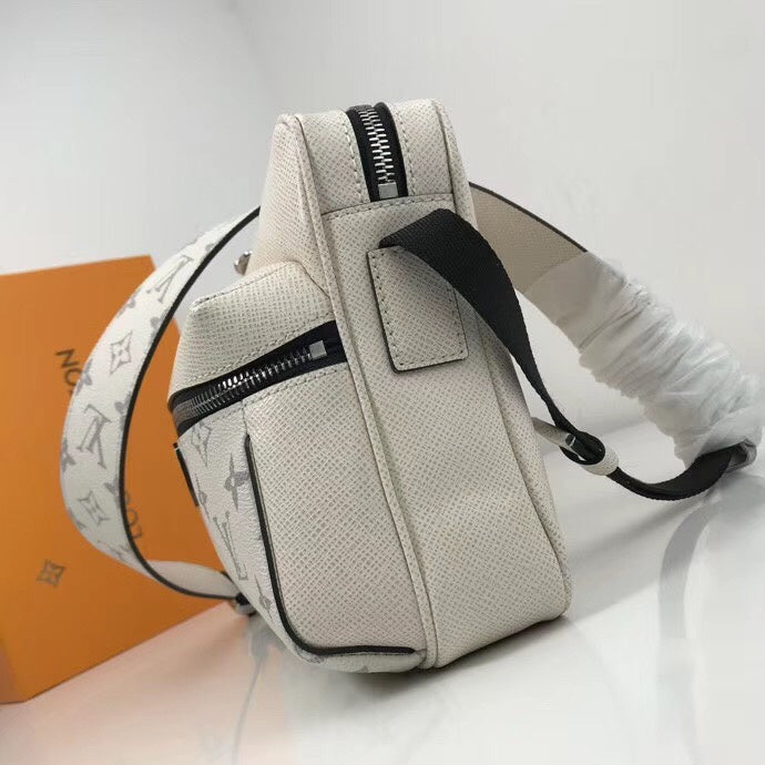 Pearl Street Bags - Louis Vuittons  - 10452