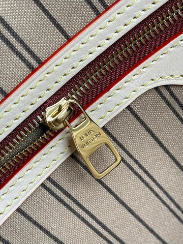 Pearl Street Bags - LV Bags -  1796