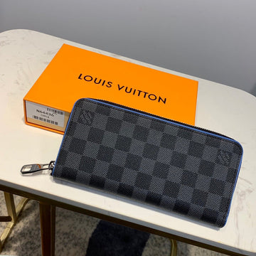 Pearl Street Bags - Louis Vuittons  - 10858