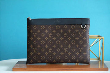 Pearl Street Bags - Louis Vuittons  - 10911
