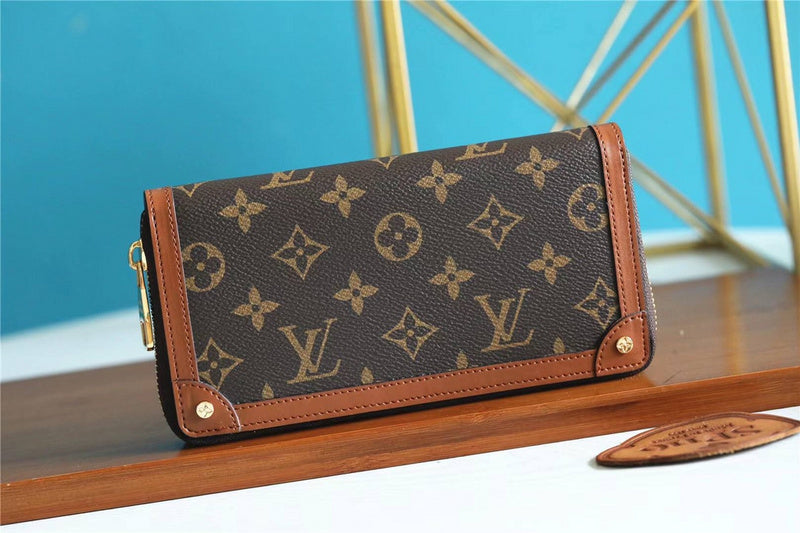 Pearl Street Bags - Louis Vuittons  - 10786