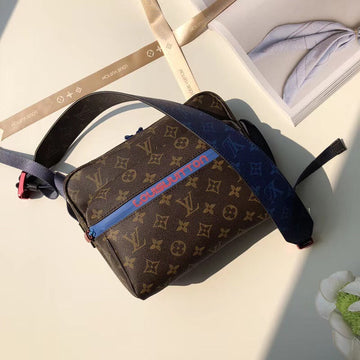 Pearl Street Bags - Louis Vuittons  - 10456