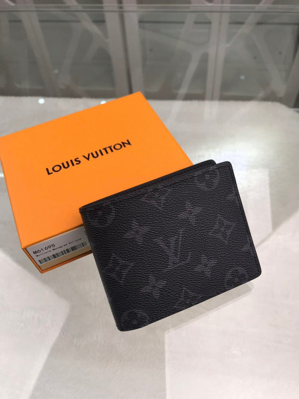 Pearl Street Bags - Louis Vuittons  - 10850