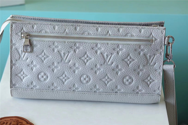 Pearl Street Bags - Louis Vuittons  - 10693
