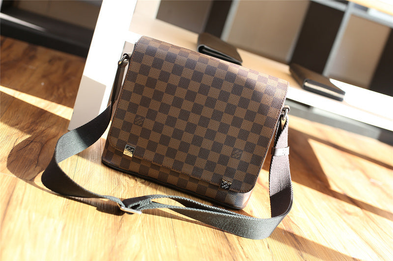Pearl Street Bags - Louis Vuittons  - 10416