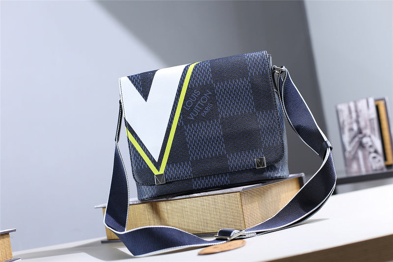 Pearl Street Bags - Louis Vuittons  - 10402