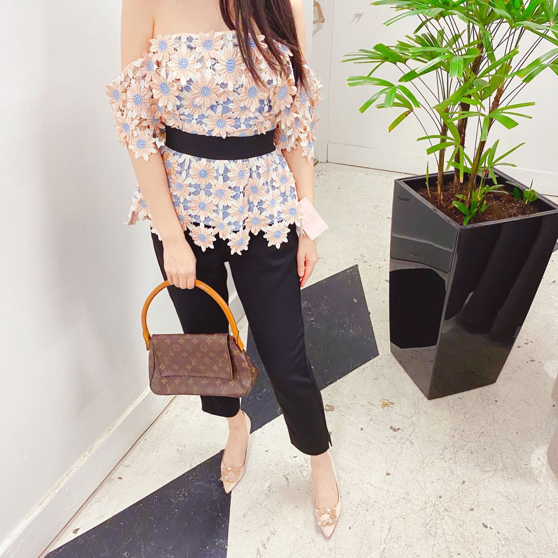 Louis Vuitton Monogram Looping TWS