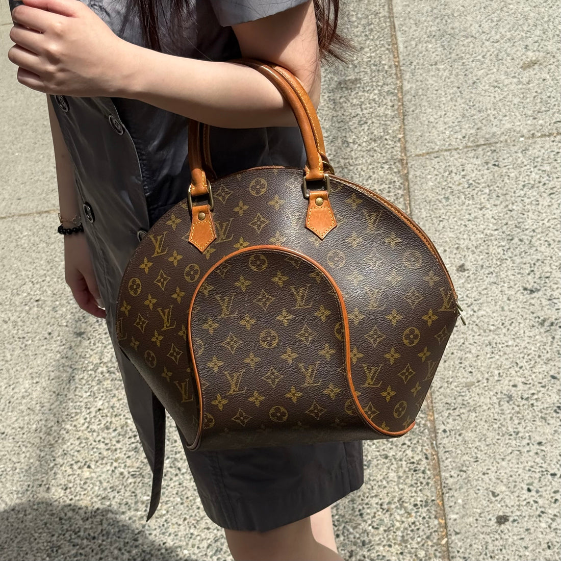 Louis Vuitton Monogram Ellipse Bag