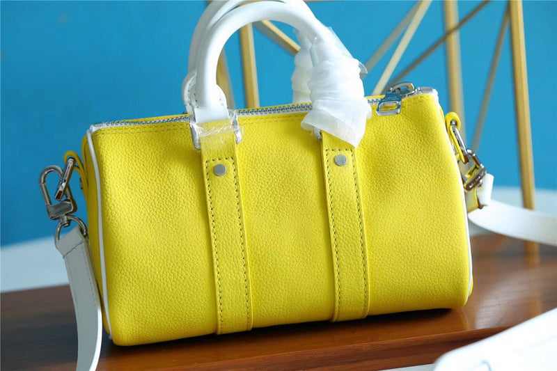 Pearl Street Bags - Louis Vuittons  - 11261