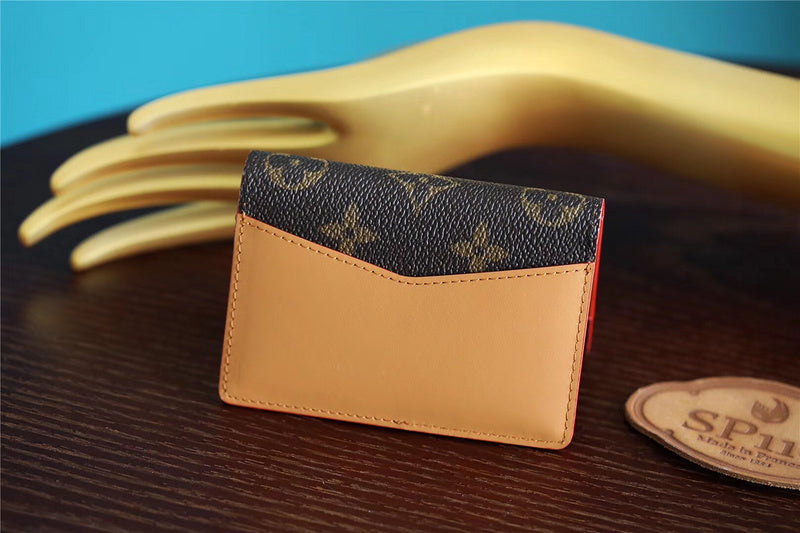 Pearl Street Bags - Louis Vuittons  - 10950
