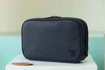 Pearl Street Bags - Louis Vuittons  - 10680