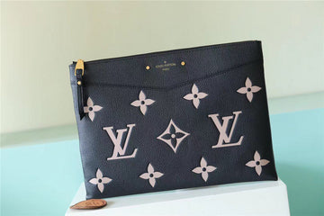 Pearl Street Bags - Louis Vuittons  - 10708
