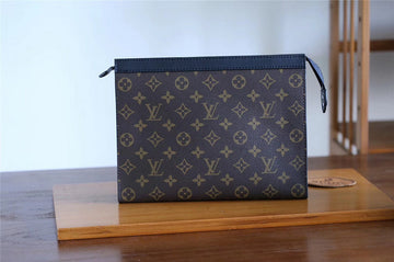 Pearl Street Bags - Louis Vuittons  - 10941