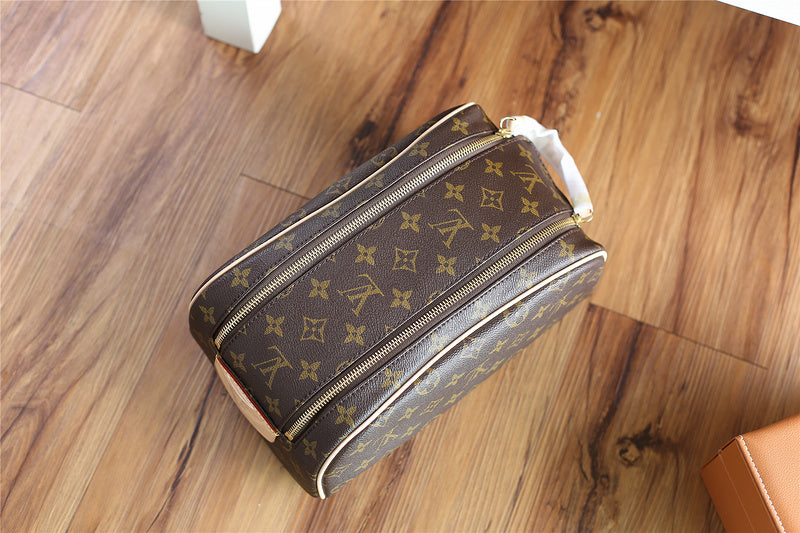Pearl Street Bags - Louis Vuittons  - 10987