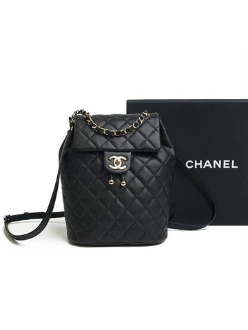 Backpack Grained Shiny CalBNkin Gold Metal Black Chanel
