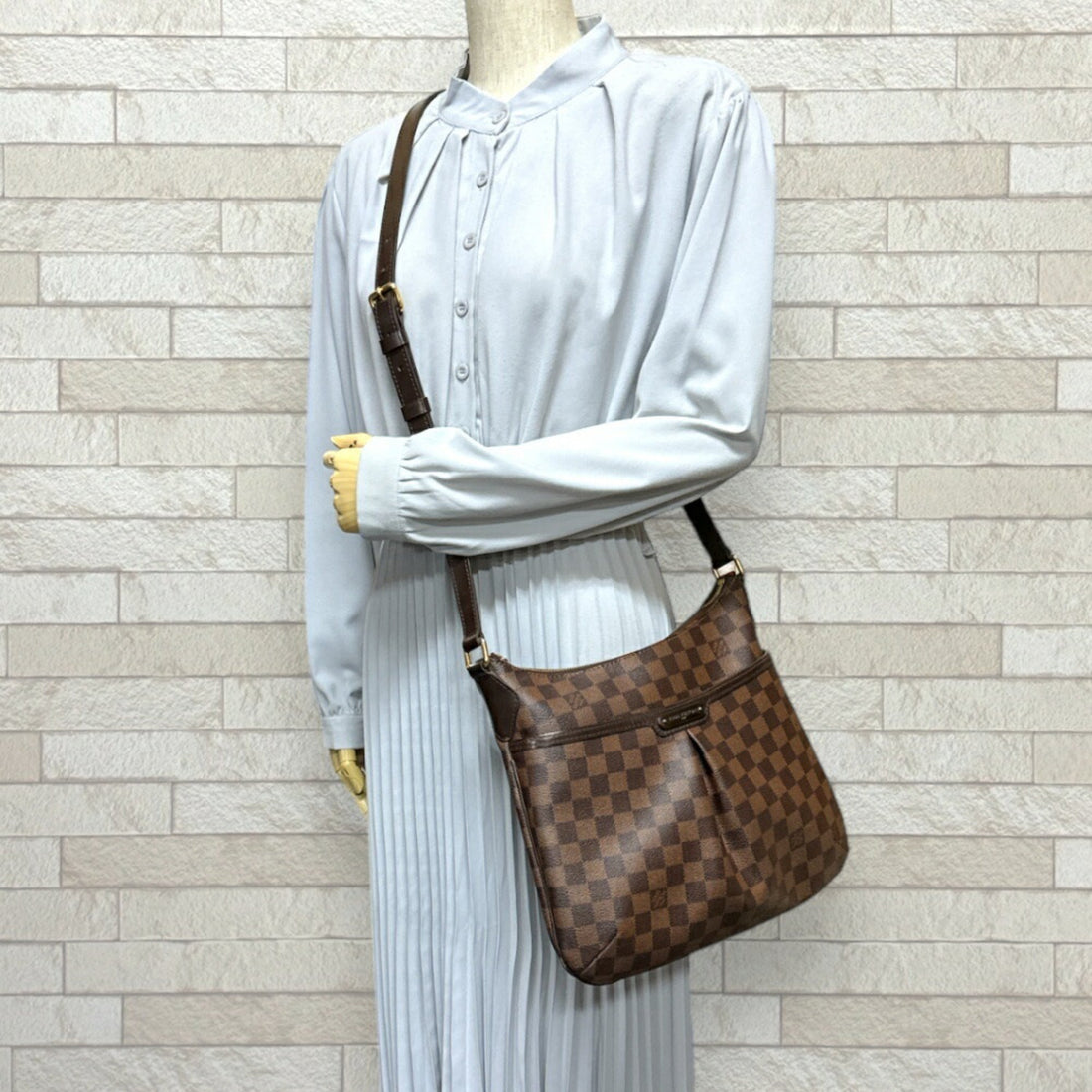 Louis Vuitton  Damier Canvas Shoulder Bag