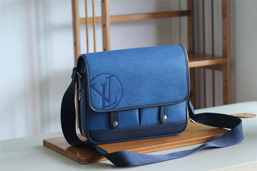 Pearl Street Bags - Louis Vuittons  - 10463