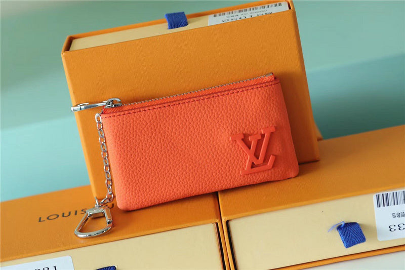 Pearl Street Bags - Louis Vuittons  - 10709