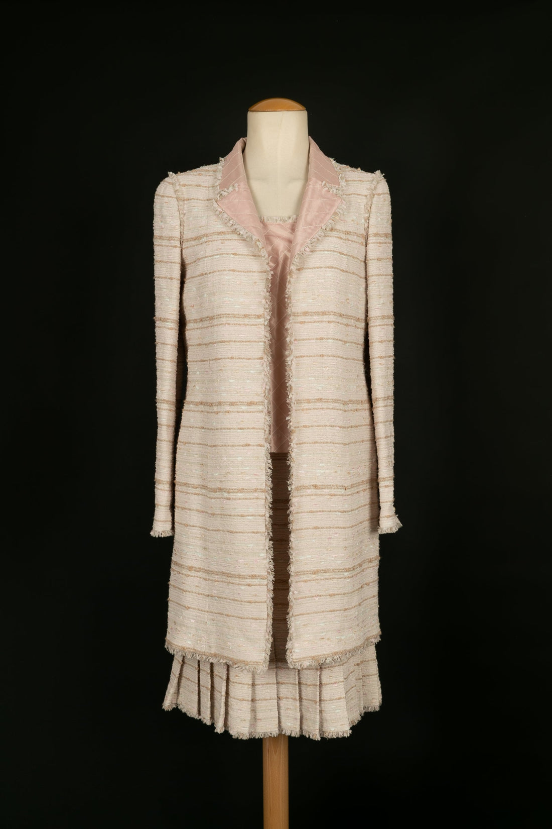Ensemble Top Quality Chanel Et?© 2004