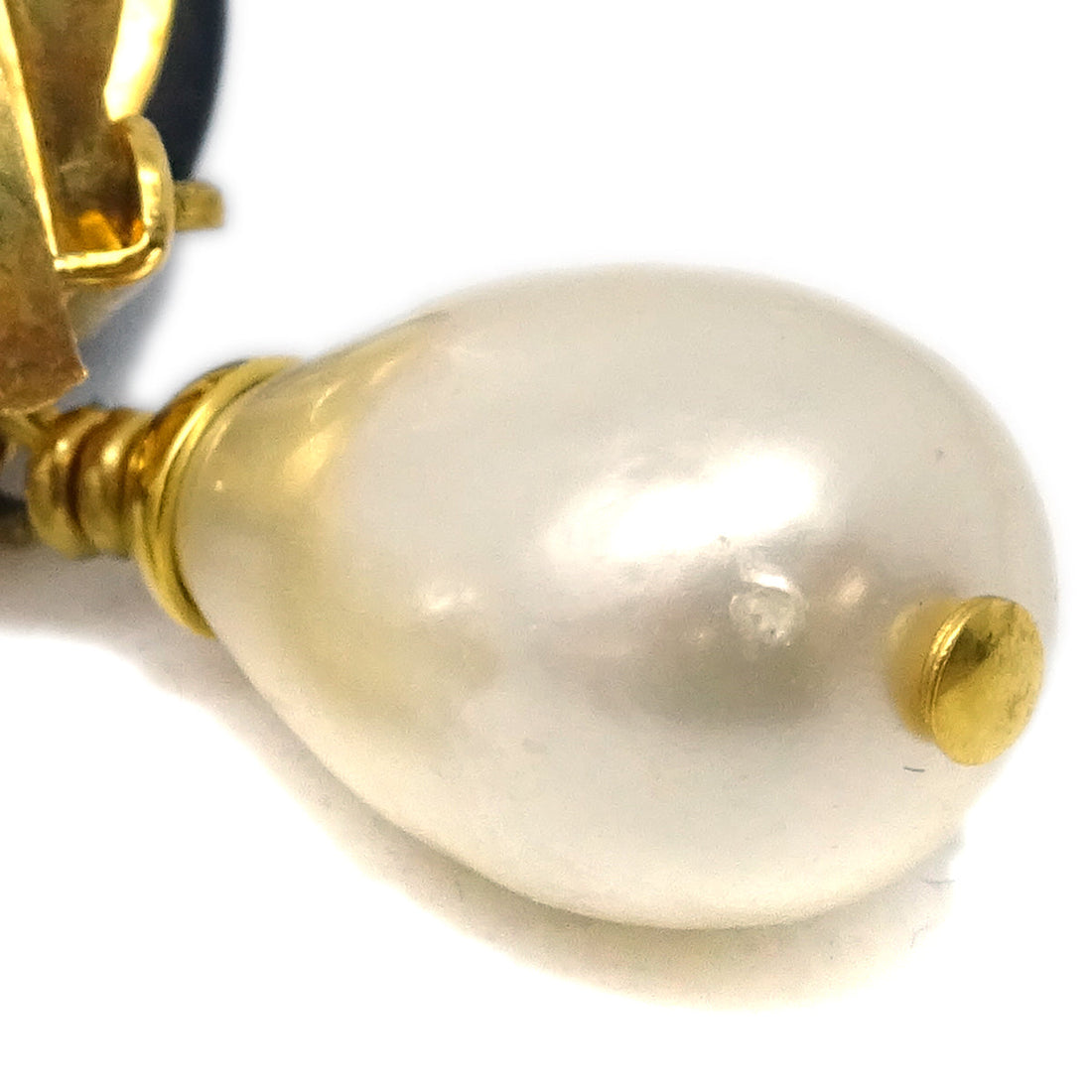 Chanel Dangle Earrings Clip-On Gold 96P