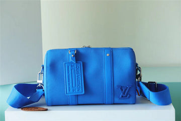 Pearl Street Bags - Louis Vuittons  - 11221