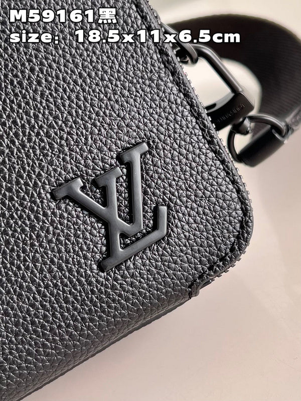 Pearl Street Bags- Louis Vuittons  - 15940