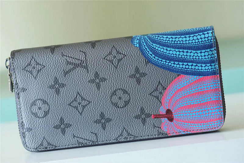 Pearl Street Bags - Louis Vuittons  - 10590