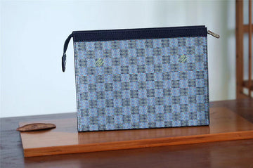 Pearl Street Bags - Louis Vuittons  - 10924
