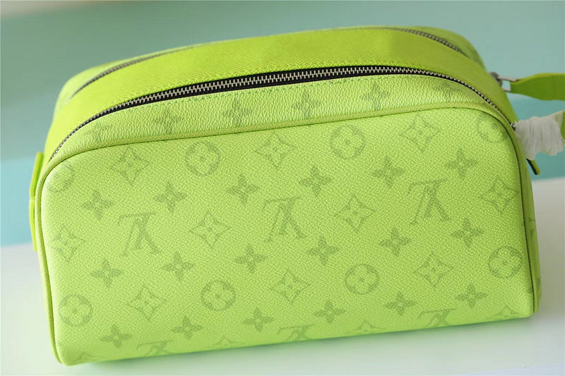 Pearl Street Bags - Louis Vuittons  - 10663