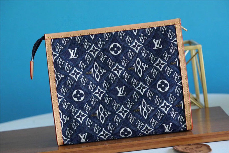 Pearl Street Bags - Louis Vuittons  - 10817
