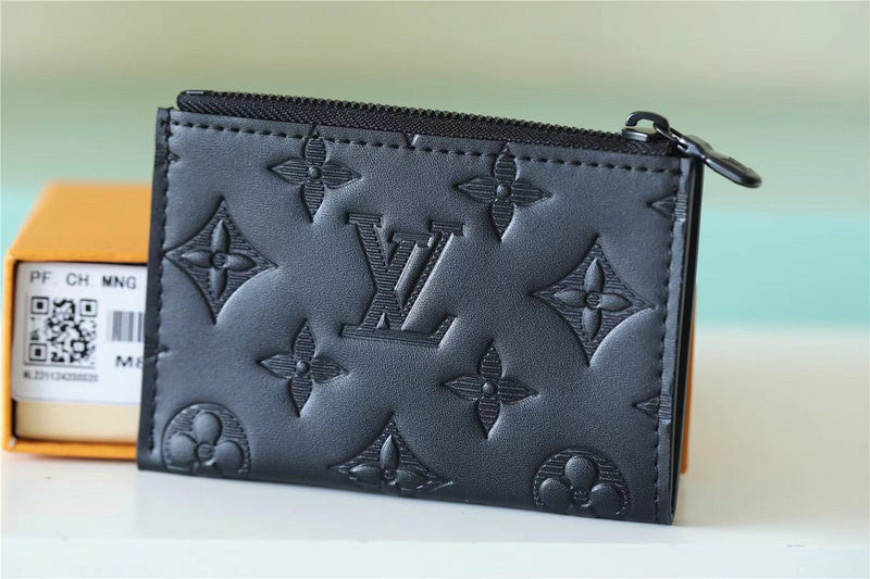 Pearl Street Bags - Louis Vuittons  - 10586