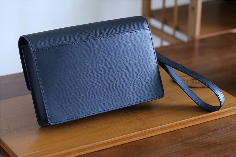 Pearl Street Bags - Louis Vuittons  - 11099
