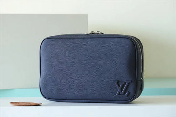 Pearl Street Bags - Louis Vuittons  - 10678